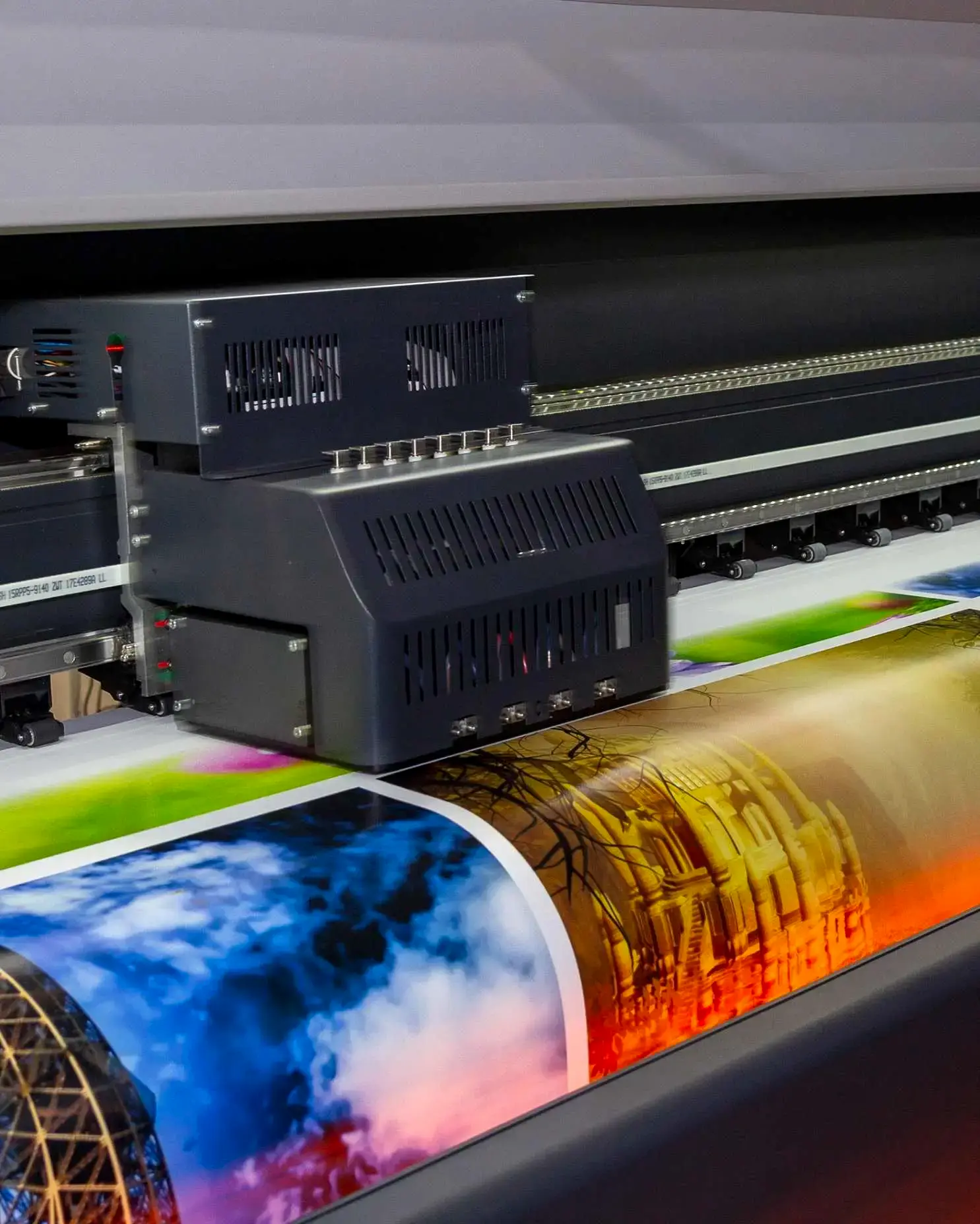 Dijital Baskıda Renkli Düşünün